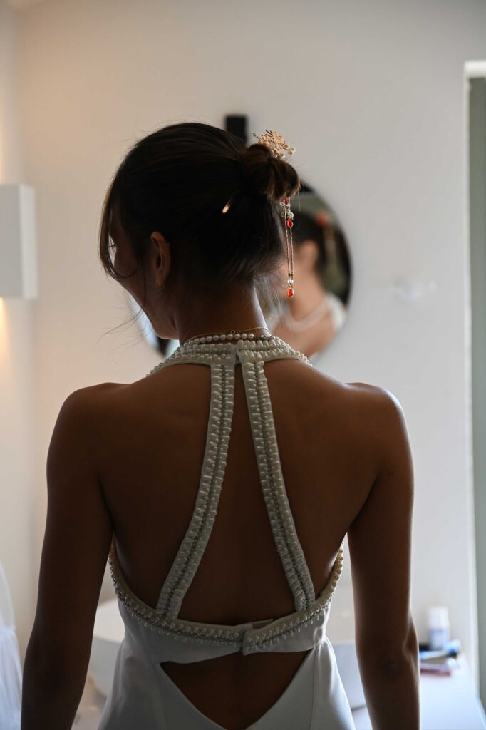 Bride Lili getting ready for the wedding | Esthesis events