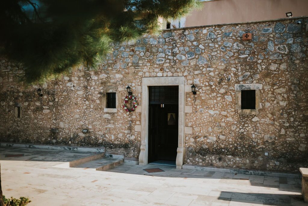 entrance to the Agia Irini Monastery in Rethymmo | Esthesis Events entrance to the Agia Irini Monastery in Rethymmo | Esthesis Events