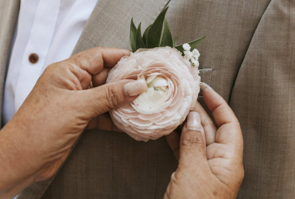 Wedding Flower Pin | Esthesis Events